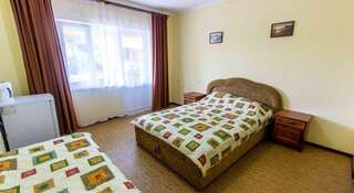 Гостиница Prokhlada Судак Двухместный номер с 1 двуспальной кроватью и дополнительной кроватью-5